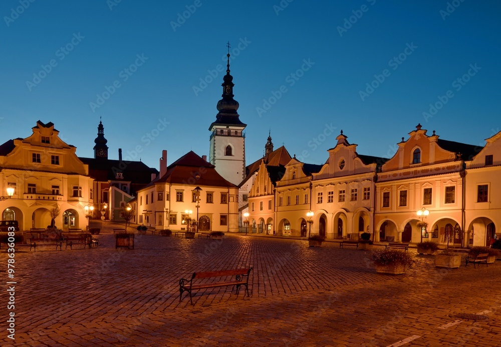 Fototapeta premium Night view of Masaryk Square in Pelhrimov