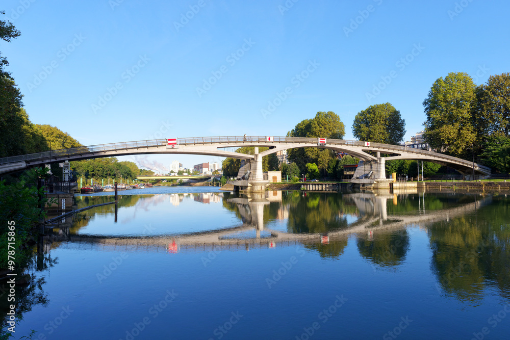 Fototapeta premium Saint-Maurice dam and Marne river in Île-de-France region