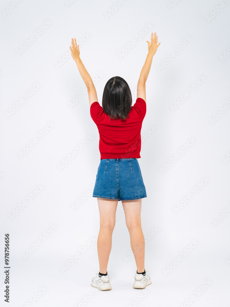 バンザイする女の子の後ろ姿 バンザイする女の子の後ろ姿
