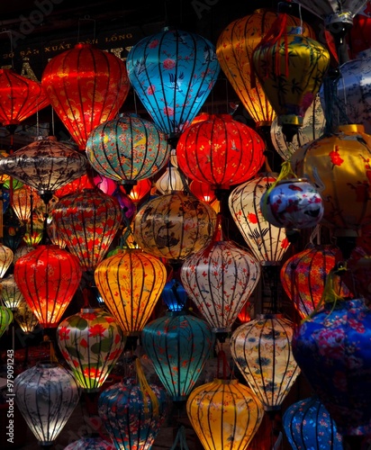 colourful lanterns in Hoi an, veitnam