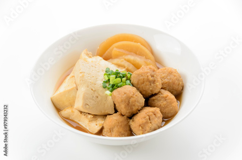 豆腐と鶏団子の煮物