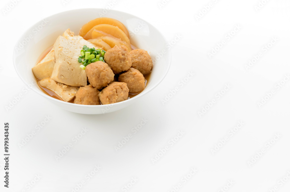 豆腐と鶏団子の煮物