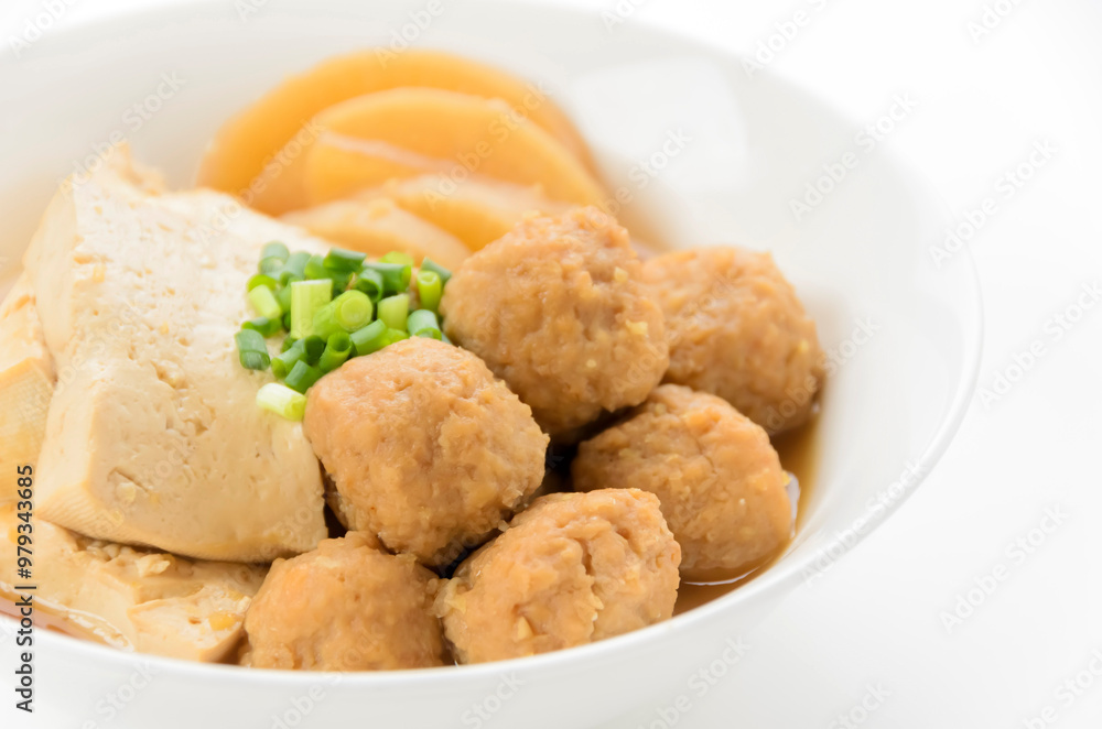 豆腐と鶏団子の煮物