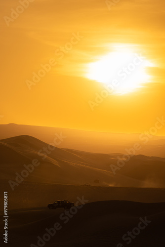 Atardecer, emociones y Tranquilidad en las Dunas del desierto de Huacachina Perú