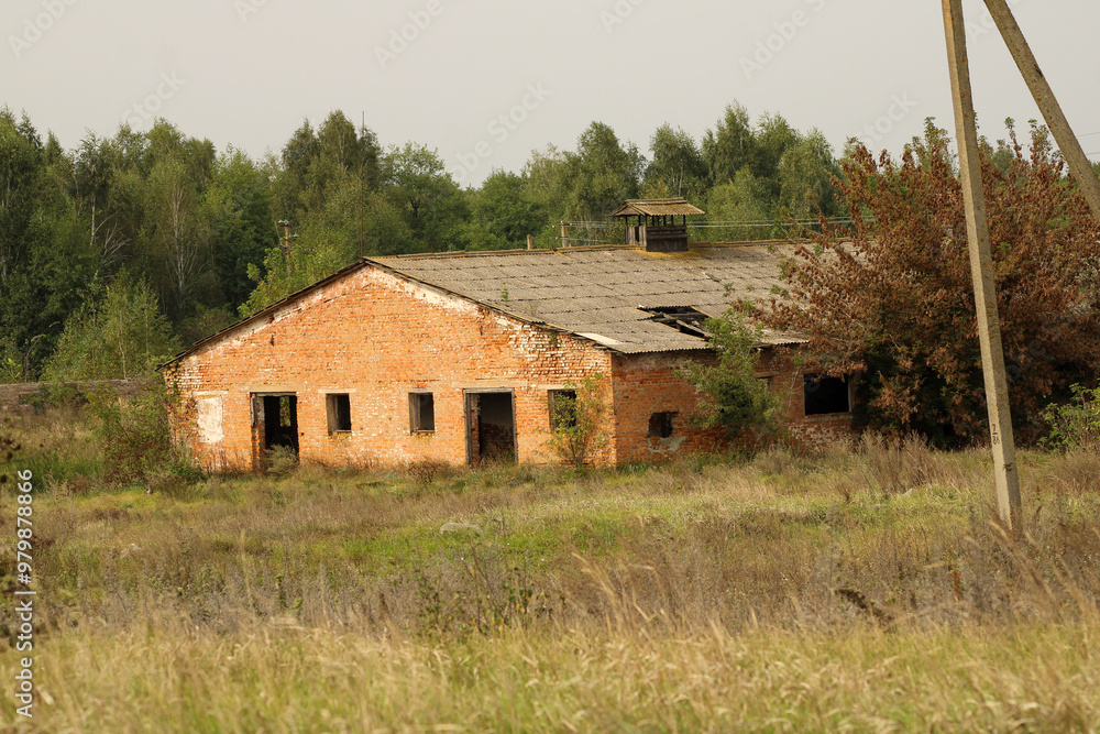 Fototapeta premium An abandoned brick building
