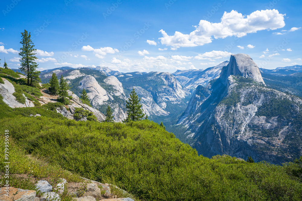 hiking the panorama trail in yosemite national park, california