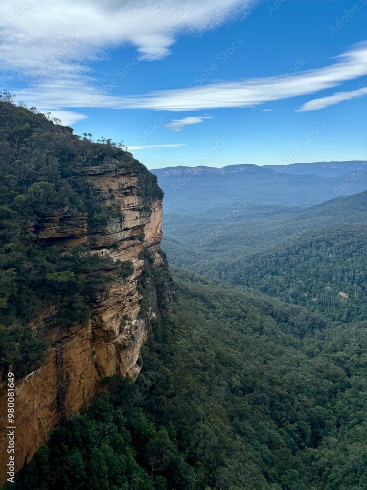 Naklejka premium Mountain Cliff View