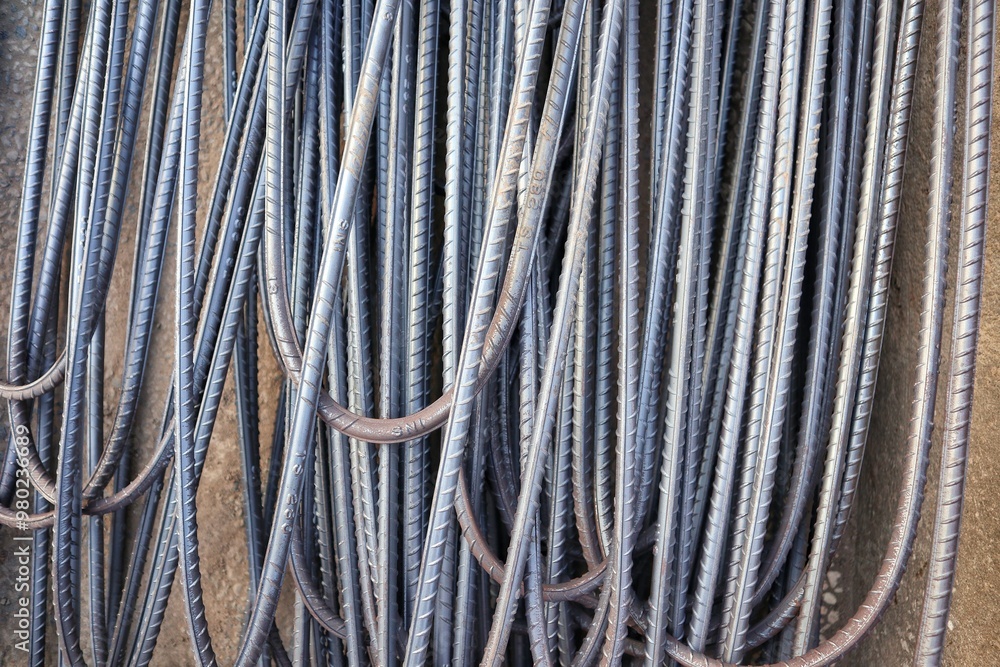 Steel bars to reinforce concrete structures Steel bars to reinforce concrete structures