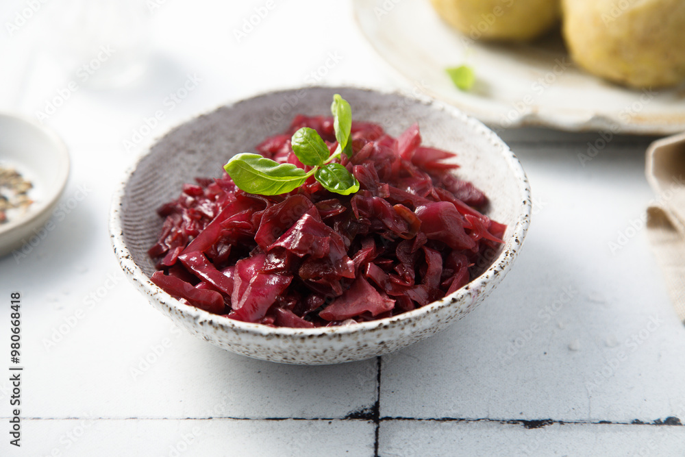 Braised red cabbage with spices Braised red cabbage with spices
