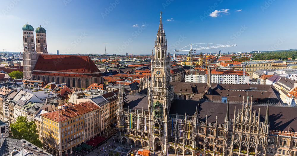Fototapeta premium Munich skyline panorama with Marienplatz town hall in Germany