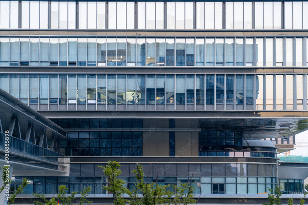 Building structure of commercial center office building