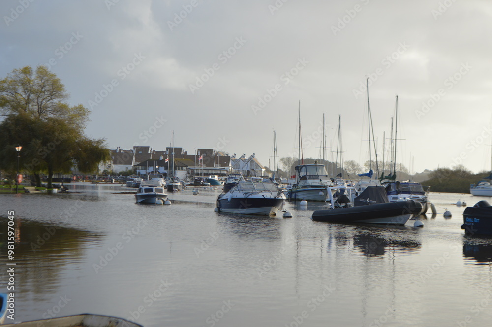 Fototapeta premium Boats on river