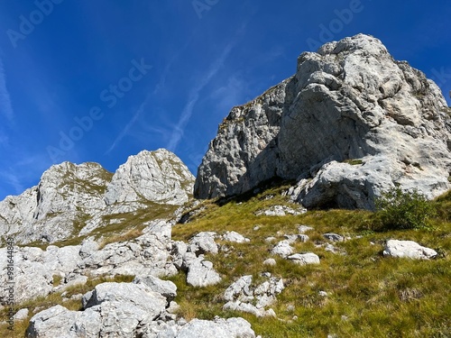 Rocky mountains around Mangart peak in the Julian Alps, Strmec na Predelu (Triglav National Park, Slovenia) - Felsige Berge rund um den Mangart-Gipfel in den Julischen Alpen (Triglav-Nationalpark) photo