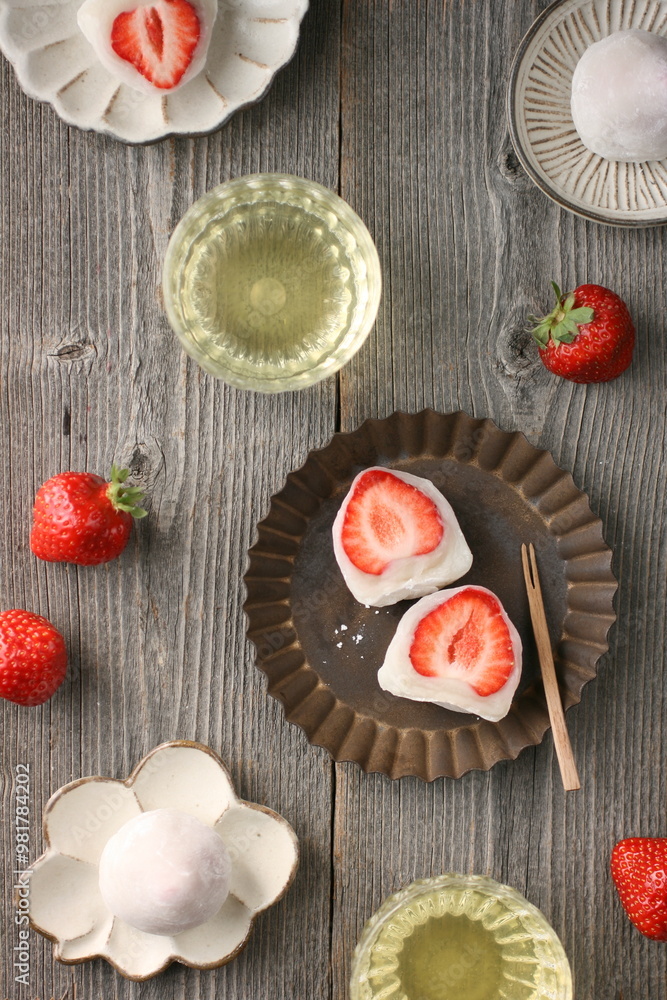 和菓子 イチゴ大福 Japanese wagashi sweet - Strawberry Daifuku Mochi Sweets 和菓子 イチゴ大福 Japanese wagashi sweet - Strawberry Daifuku Mochi Sweets