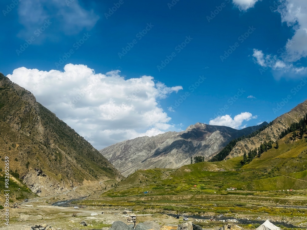 Fototapeta premium Mountains and valleys of Khyber Pakhtunkhwa, Pakistan