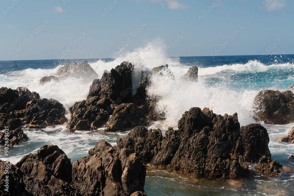 Obraz premium Porto Moniz Natural Swimming Pools waves with rocks