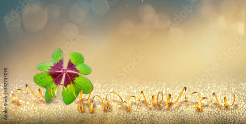 Silvestermotiv mit Kleeblatt und Bokeh-Effekt