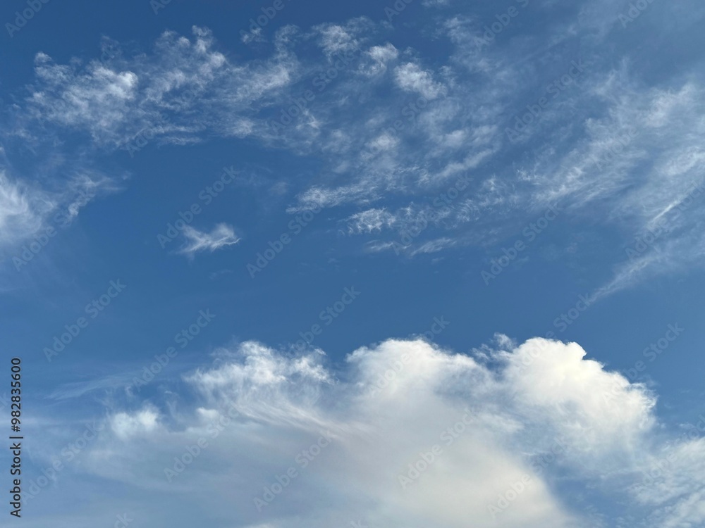 Fototapeta premium White clouds in the blue heaven