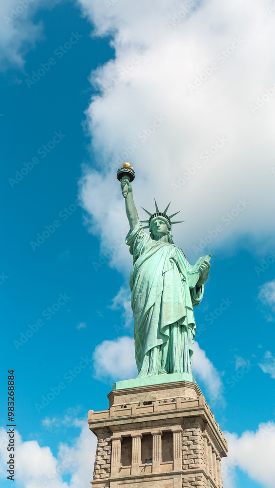 Fototapeta premium Statue of liberty, NYC.