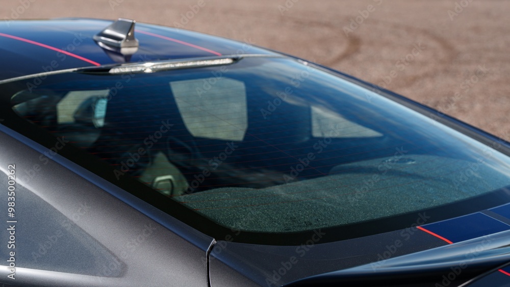 Obraz premium Rear window on a car