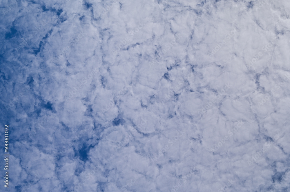 Fototapeta premium Beautiful white cloud and blue sky on background.