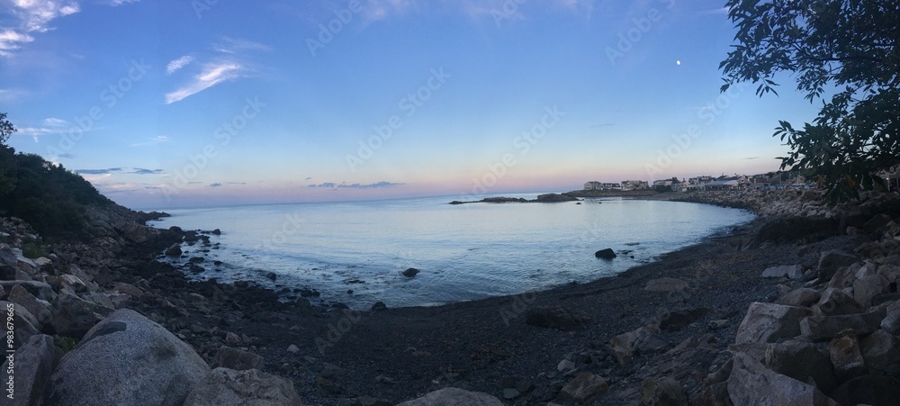 Fototapeta premium ocean lanscape at sunset in maine