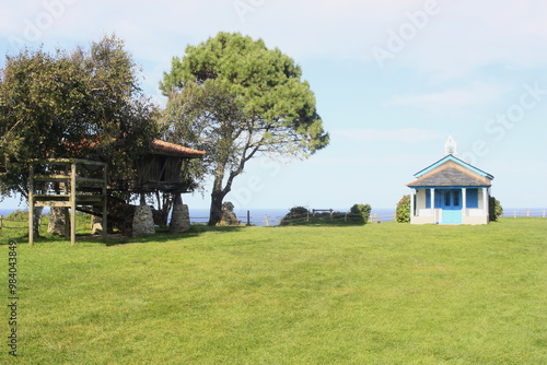 Ermita de La Regalina, acantilados y playa de Cadavedo Asturias.