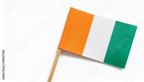 小さな紙のコートジボワール共和国の国旗（small paper Cote d'Ivoire flag）
 photo