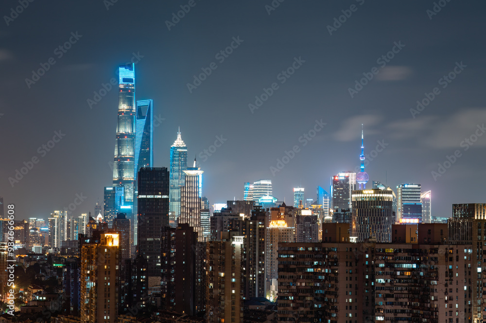 Fototapeta premium Gorgeous night view of Shanghai city