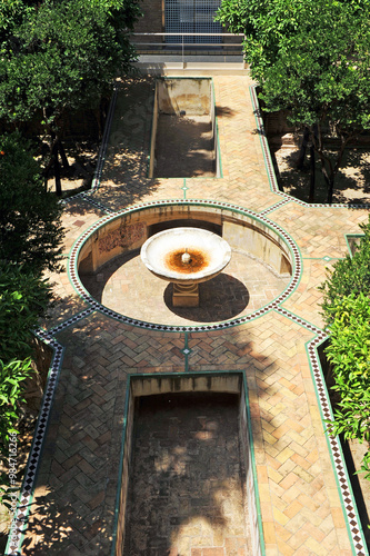 Patio del Crucero en la Casa de la Contratación, Alcázar de Sevilla, Andalucía, España. Patio almohade. Arquitectura almohade de Al Andalus.  photo