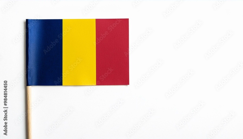 Fototapeta premium 小さな紙のチャド共和国の国旗（small paper Chad flag） 