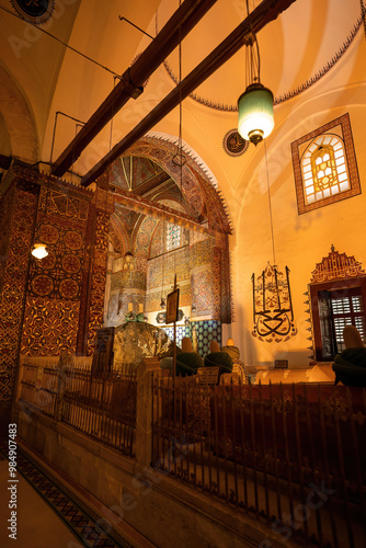 Obraz na płótnie Konya, Turkey: The serene interior of a mosque in Konya, Turkey, featuring intricate tilework, calligraphy, and a peaceful atmosphere. w salonie