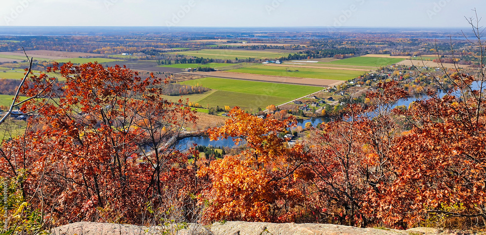 Magnificent sweeping views from the highest point on the King mountain ...