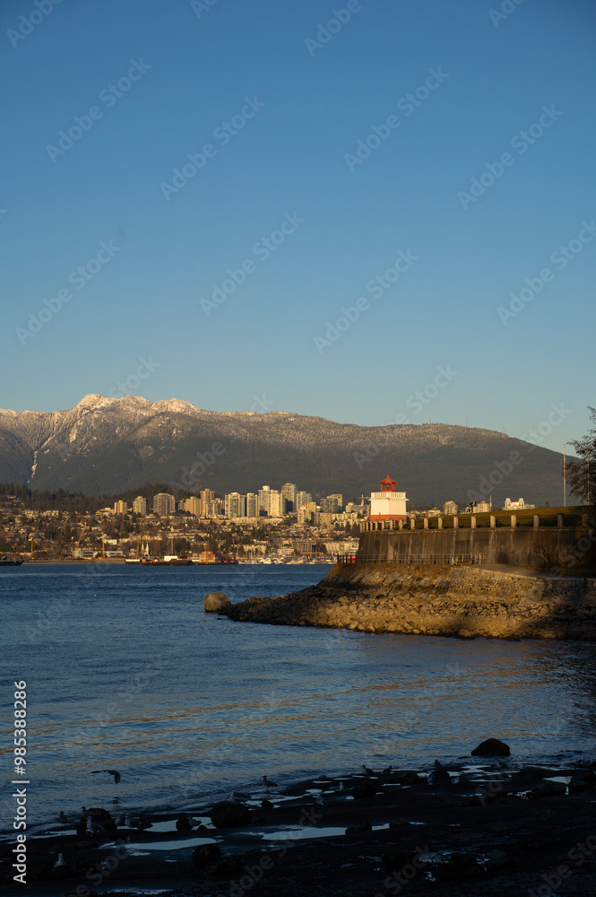 Obraz premium Vancouver Harbor with lighthouse