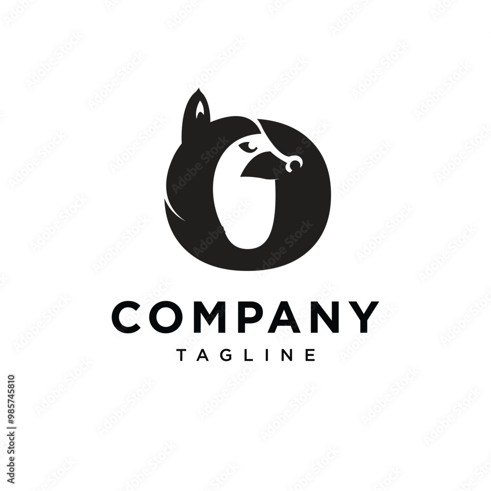 Fototapeta premium Letter O Raccoons wild trapper logo icon vector.