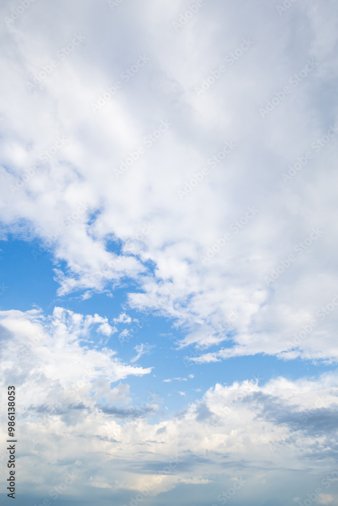 Fototapeta premium Blue-Cloudy-Sky