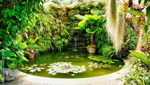 Quadro su tela Victoria House im Giardini la Mortella in Forio auf Ischia
