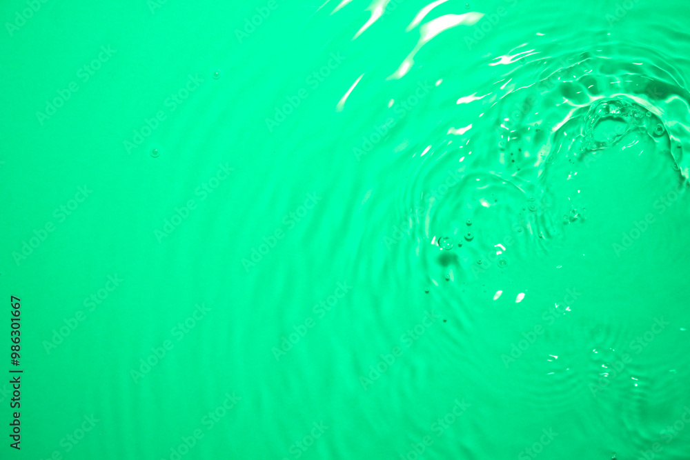The water surface is clear green with waves. The water surface is clear green with waves.
