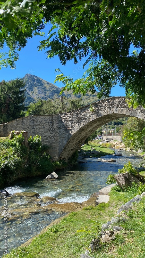 Sallent de Gállego: A Picturesque Municipality in the Heart of the Pyrenees, Huesca, Aragón Sallent de Gállego: A Picturesque Municipality in the Heart of the Pyrenees, Huesca, Aragón