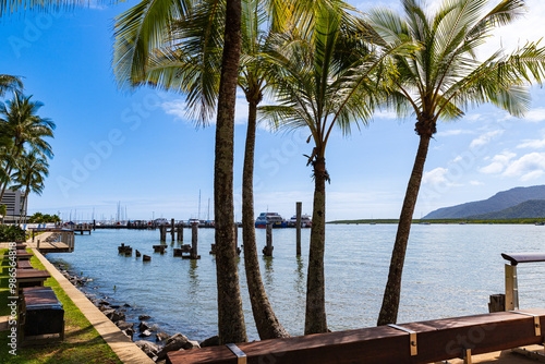 Obraz na płótnie Cairns in the Far North Queensland, Australia w salonie