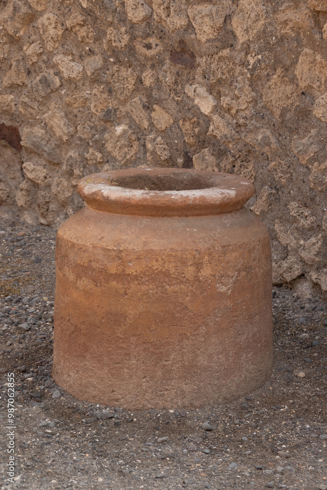 poterie, en gros plan, retrouvé dans les ruines de Pompéi poterie, en gros plan, retrouvé dans les ruines de Pompéi