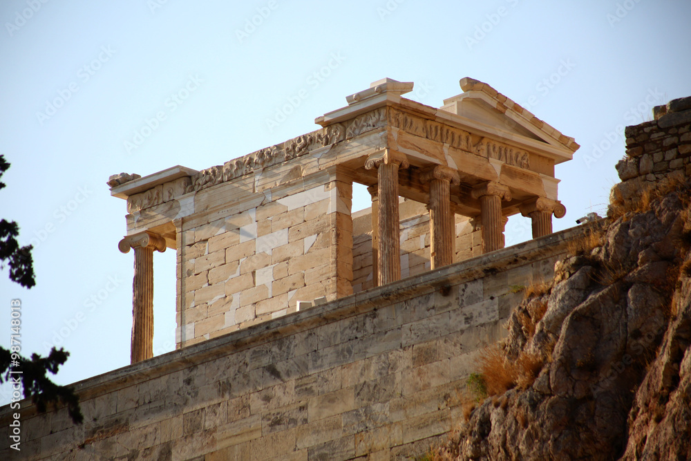 Fototapeta premium ancient clasic ruins in athenea acropolis