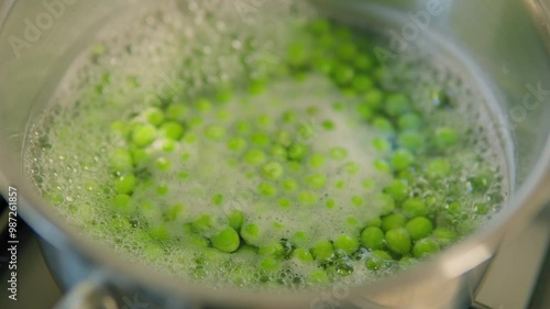 green peas in a bowl