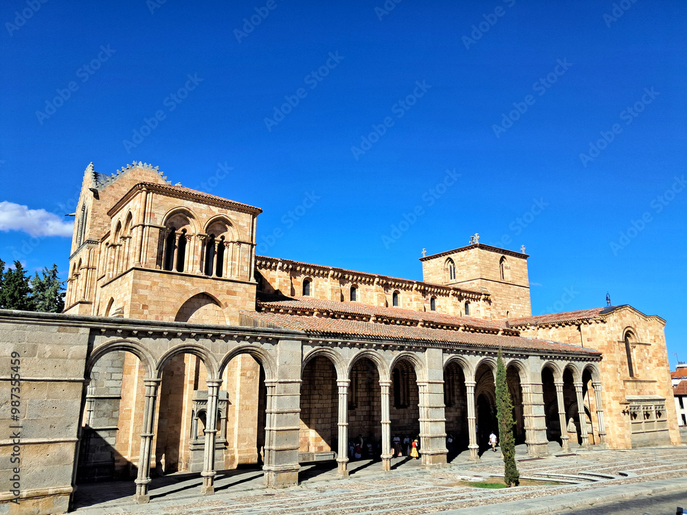 Iglesia de San Vicente en Ávila Iglesia de San Vicente en Ávila