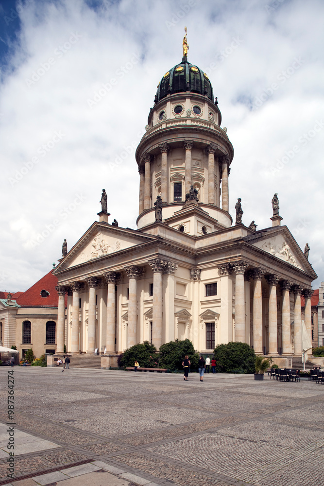 Explore the Beauty of the Französische Dom in Gendarmenmarkt, Berlin Explore the Beauty of the Französische Dom in Gendarmenmarkt, Berlin