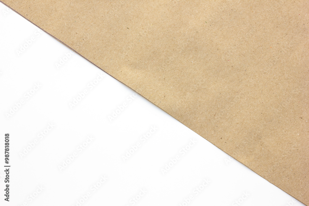 The clean lines of white paper intersect with the raw edges of kraft, making it ideal for showcasing handmade crafts or artisanal products. The clean lines of white paper intersect with the raw edges of kraft, making it ideal for showcasing handmade crafts or artisanal products.