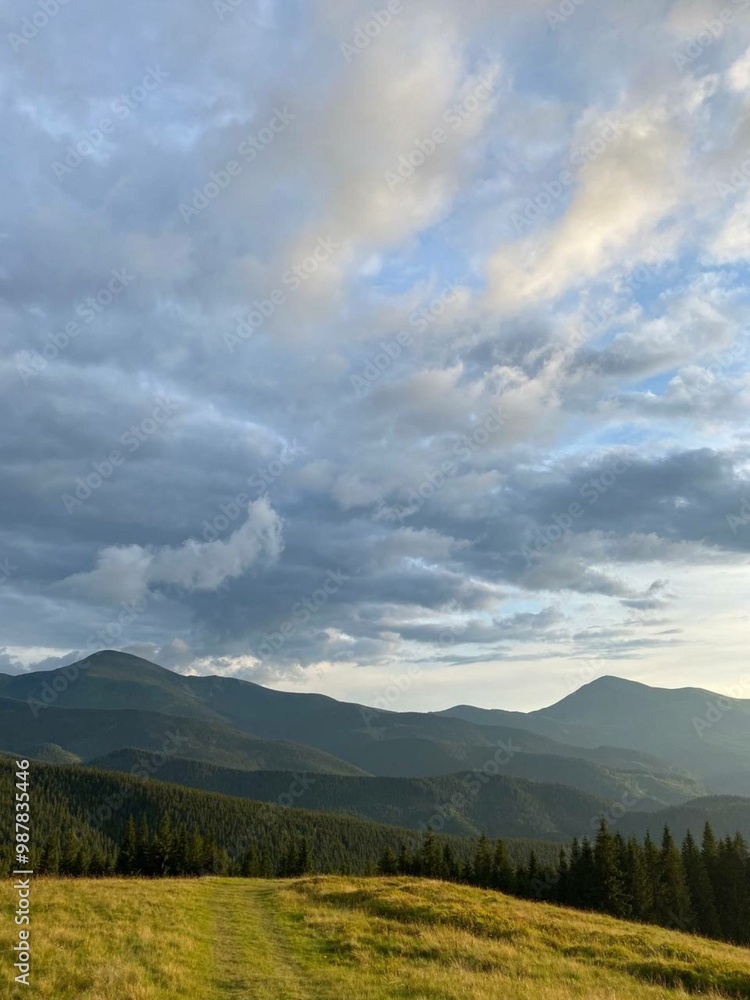 Obraz premium mountains and clouds