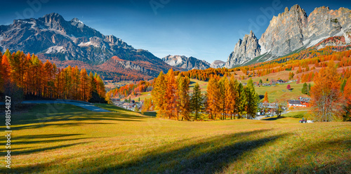 Obraz na płótnie Exciting autumn view of countryside outskirts of Cortina d'Ampezzo town. Spectacular morning scene of Dolomite Alps, Italy, Europe. Beauty of countryside concept background.. w salonie