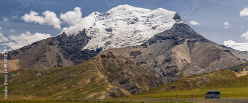 Noijin Kangsang Peak, Tibet, China photo