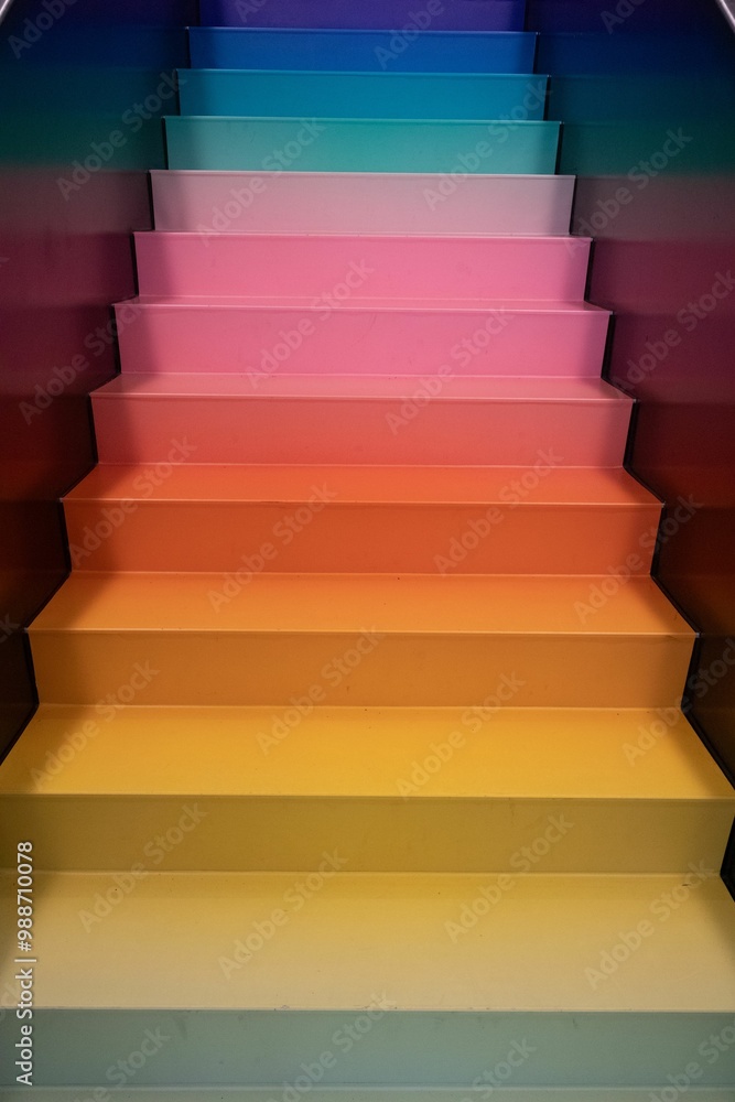 Obraz premium Colorful gradient stairs creating a vibrant visual effect.